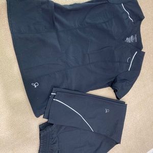 Used Jaanuu set in Black, S too/SP bottoms